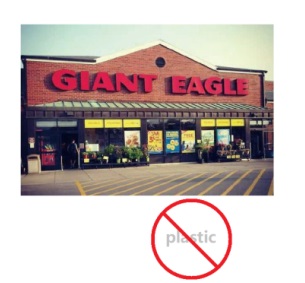 A Giant Eagle 2025-re mentesül az egyszer használatos műanyagoktól